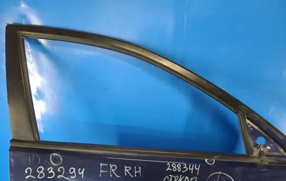 Hyundai Elantra Front windscreen/windshield window 
