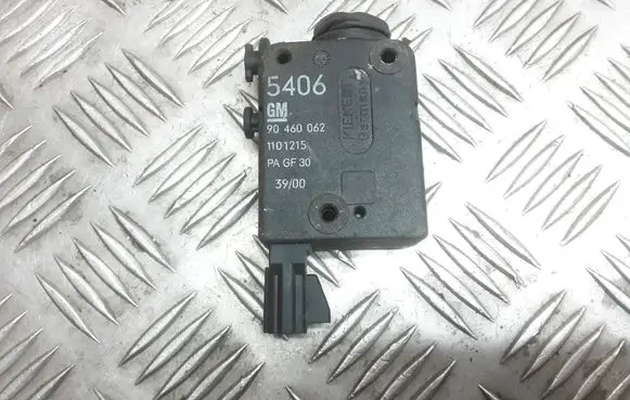 Opel Zafira A Central locking motor 90460062