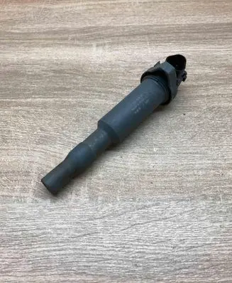 BMW 1 E81 E87 High voltage ignition coil 0221504471