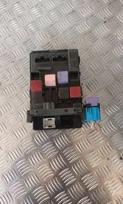 Renault Laguna II Fuse module 8200534446 1140429 8200607573