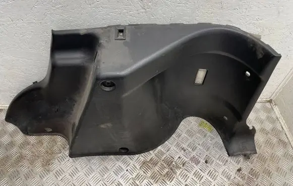 Trunk/boot lower side trim panel
