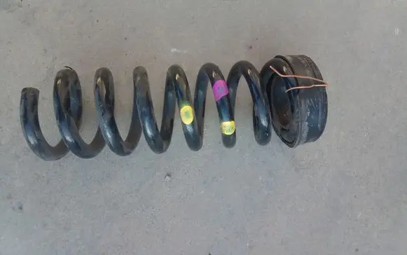 Mercedes-Benz E A207 Rear coil spring