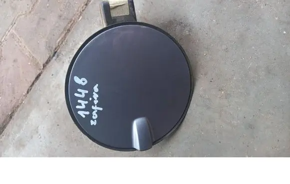 Opel Zafira B Fuel tank cap 