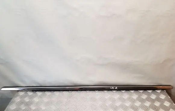 Chrysler Grand Voyager V Door glass trim 