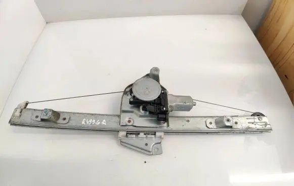 Suzuki Grand Vitara II Rear door window regulator with motor 8343065J00 2621003520