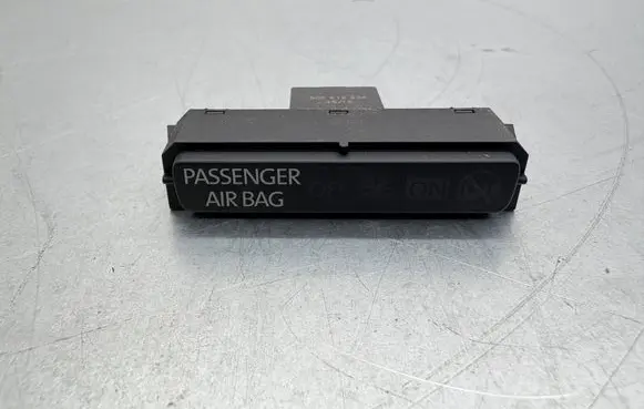 Porsche Macan (95B) Passenger airbag on/off switch 5C5919234
