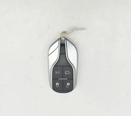 Maserati Ghibli Ignition key/card 673000106