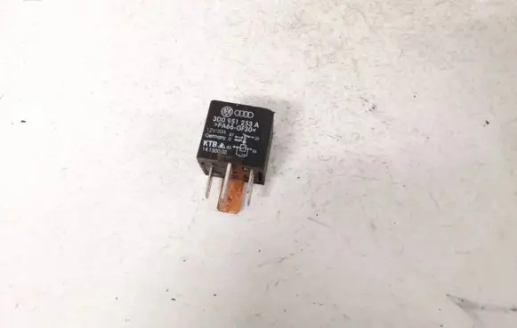 Volkswagen Golf V Other relay 3d0951253a