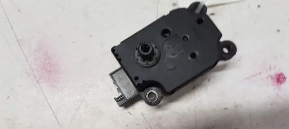 Mercedes-Benz E W211 Air flap motor/actuator A2038201642