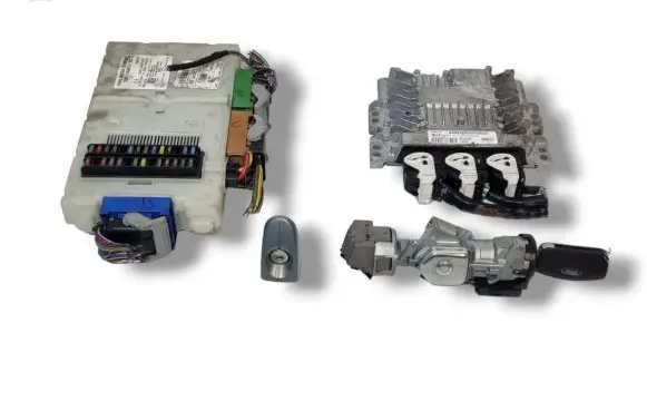 Ford Mondeo MK IV Engine ECU kit and lock set 5WS40592H-T 7G91-12A650-YG
