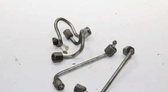 Hyundai i20 (PB PBT) Fuel injector supply line/pipe 