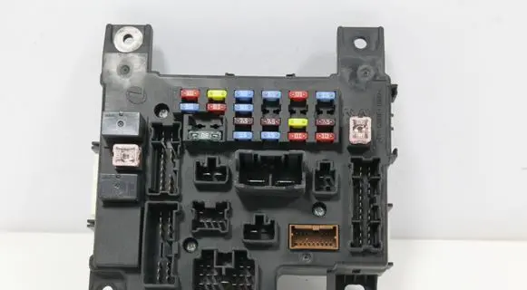 Citroen C-Crosser Fuse module 8637A320 519344133 L8637002A