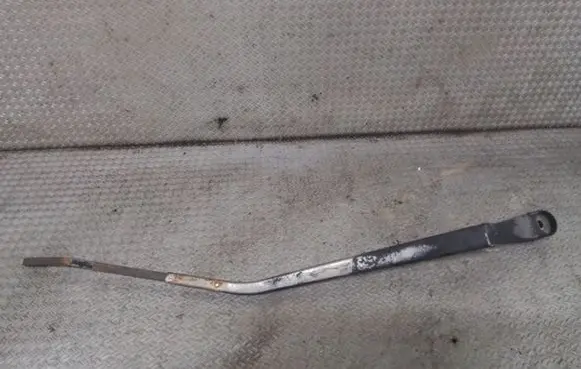 KIA Cerato Front wiper blade arm E9668
