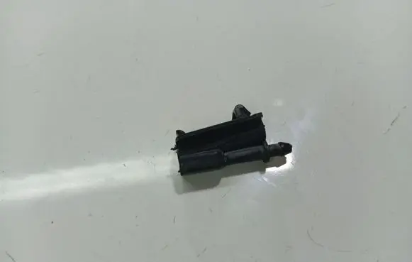 Ford C-MAX II Windshield washer spray nozzle F1CB17660A