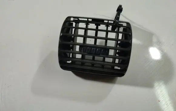 Opel Omega B2 Dash center air vent grill 