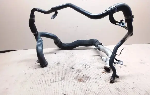 Audi A5 Sportback 8TA Engine coolant pipe/hose 059121071B