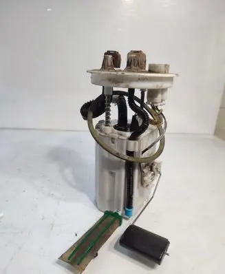 KIA Carens II In-tank fuel pump 311101D200