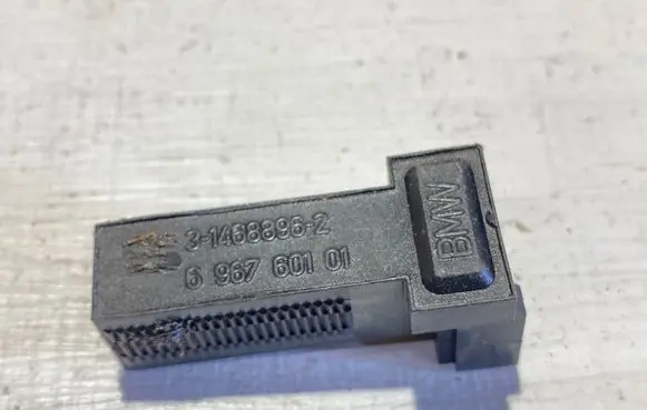 BMW 5 F10 F11 Brake pedal sensor switch 6967601 314688962