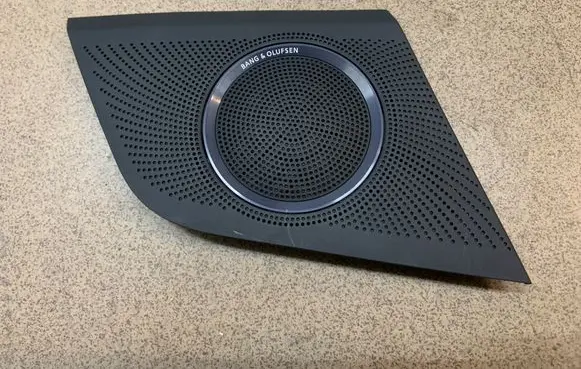 Side speaker trim/cover
