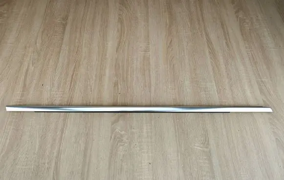 Audi Q3 F3 Front door glass trim molding 83A837476
