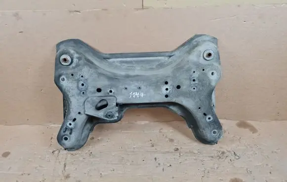 Renault Trafic III (X82) Front subframe