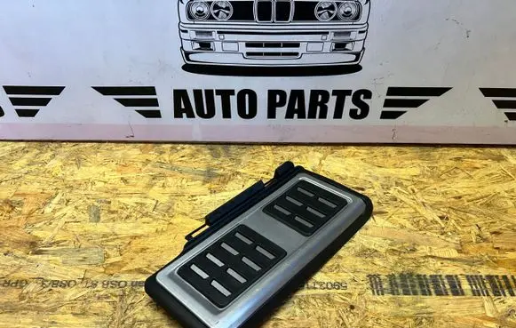 Audi A3 S3 8V Rear air vent grill 501864551A