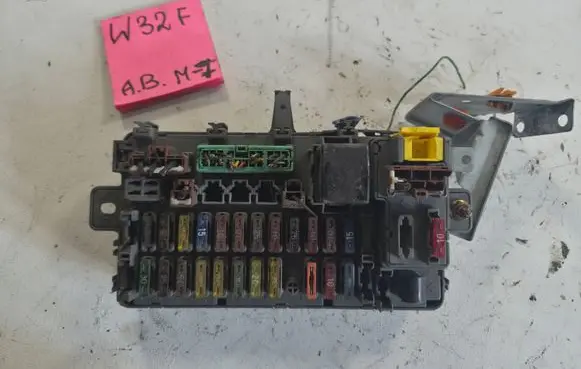 Honda Civic Fuse box set 666651551