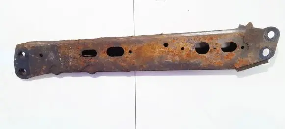 Toyota Auris 150 Radiator support slam panel