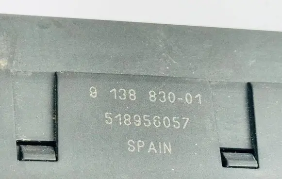 BMW 5 E60 E61 Fuse box set 9138830-01