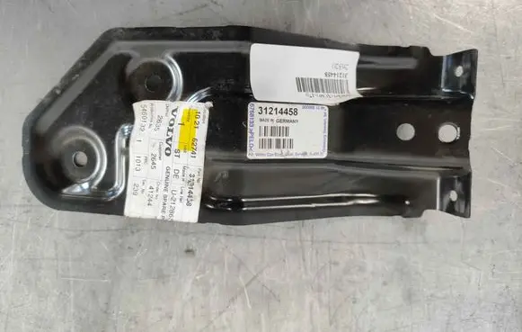 Volvo XC60 Rear bumper mounting bracket 31214458