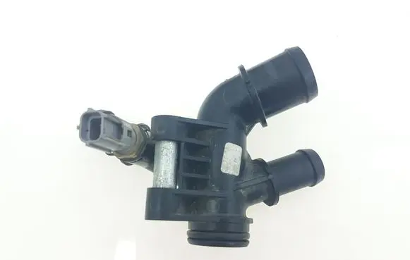 Ford Escape III Engine coolant pipe/hose DS7G8K556CC DS7G8K556 7M5112A648BA