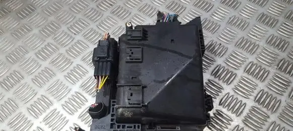 Mitsubishi Outlander Fuse box set 1106000030 30620-1019