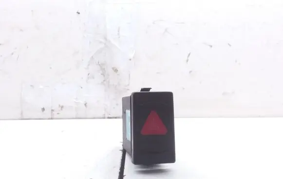Volkswagen PASSAT B5 Hazard light switch 3B0953235D