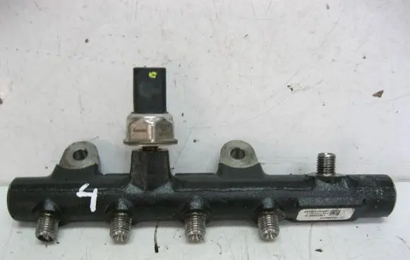 Mercedes-Benz A W176 Fuel main line pipe 176210651R