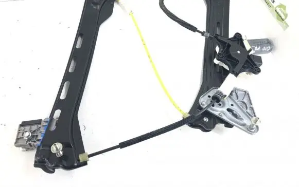 Mercedes-Benz CLS C218 X218 Front door electric window regulator 2078200542 2187200479