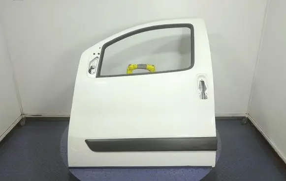 Fiat Fiorino Front door