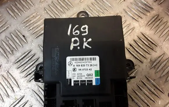 Mercedes-Benz A W169 Door control unit/module 1698207326 A1698207326