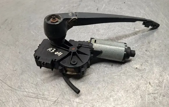Audi A3 S3 8P Rear window wiper motor 8E9955711B