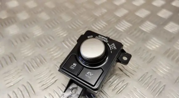 Lexus RX 450H A set of switches 8497048100