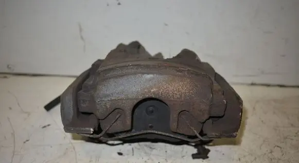 Peugeot 508 Front brake caliper