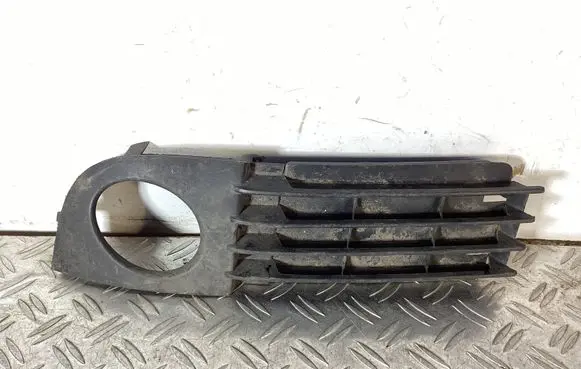 Audi A6 S6 C5 4B Front fog light trim/grill 4B0807681AA