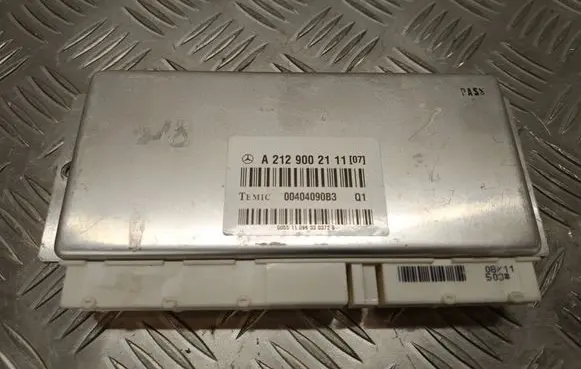 Mercedes-Benz CLS C218 X218 Air suspension control unit module (rear) A2129002111 00404090B3