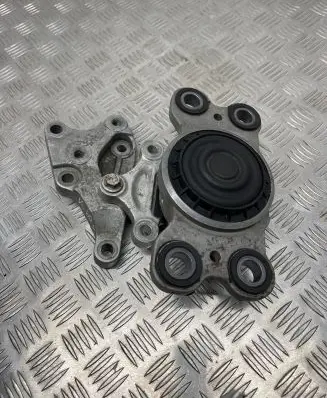 Volvo V60 Engine mount bracket G2458210