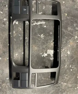Volkswagen Transporter - Caravelle T5 Radio/GPS head unit trim 7E0858179