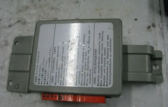 Honda CR-V ABS control unit/module 39790S10E010M1