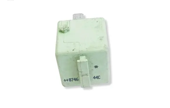BMW 5 E39 Other relay 8373700 V23134K59X312