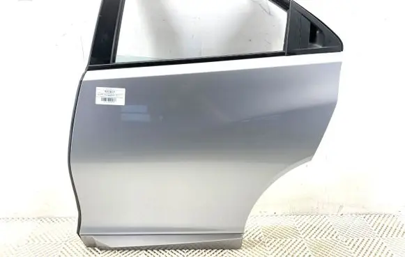 Honda Civic IX Rear door