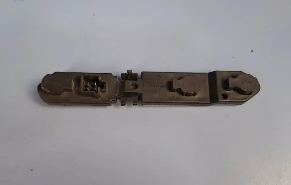 Volvo S60 Tail light bulb cover holder 153852 8664079