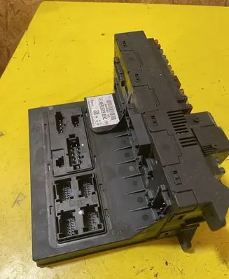Mercedes-Benz E W211 Fuse module 0035455901