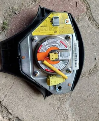 Toyota RAV 4 (XA20) Steering wheel airbag 8419802